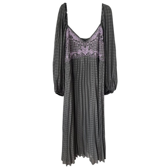 ASOS Design Curve Dress Plus Size 20 Embroidered Long Sleeve Pleated Elegant NEW - Picture 3 of 11